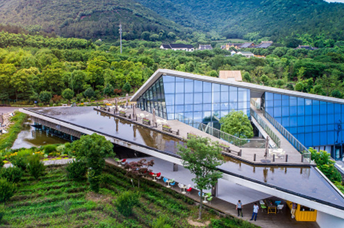 学校外景