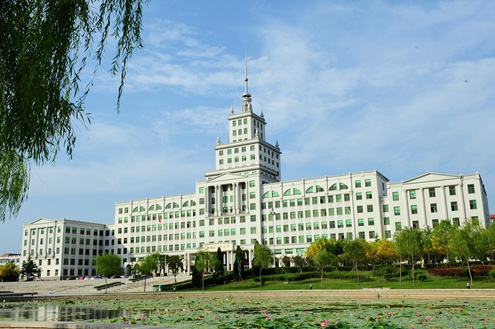 学校内景